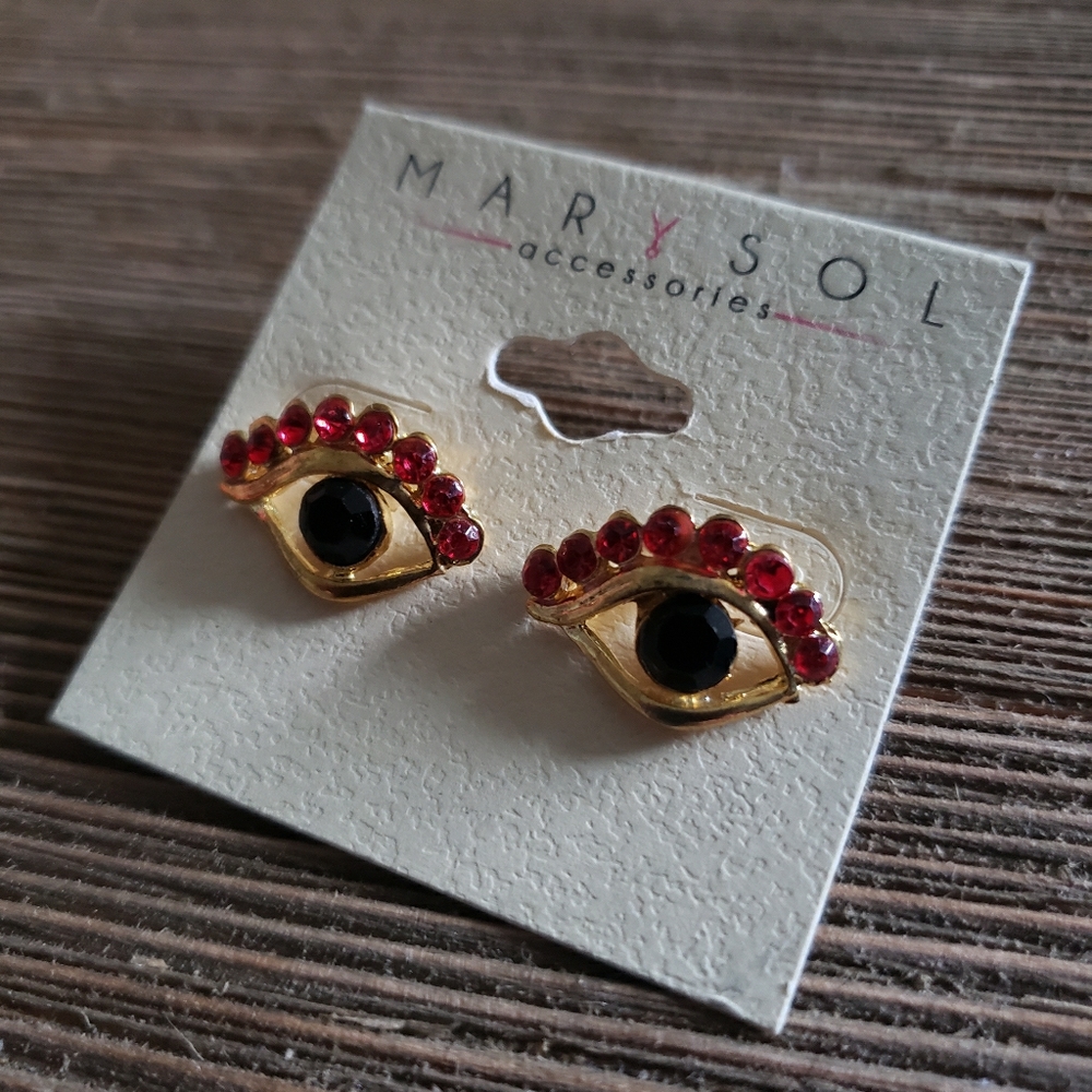 💋 3/$30 💋 NWT Egyptian Eye Earrings